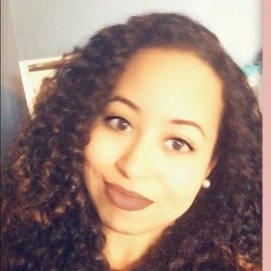 Meet your Posher, Lala